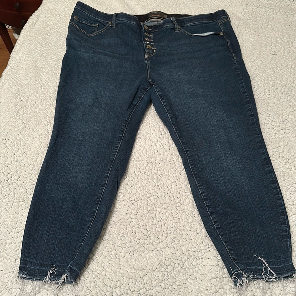 Torrid button closure skinny jeans 22S/Petite